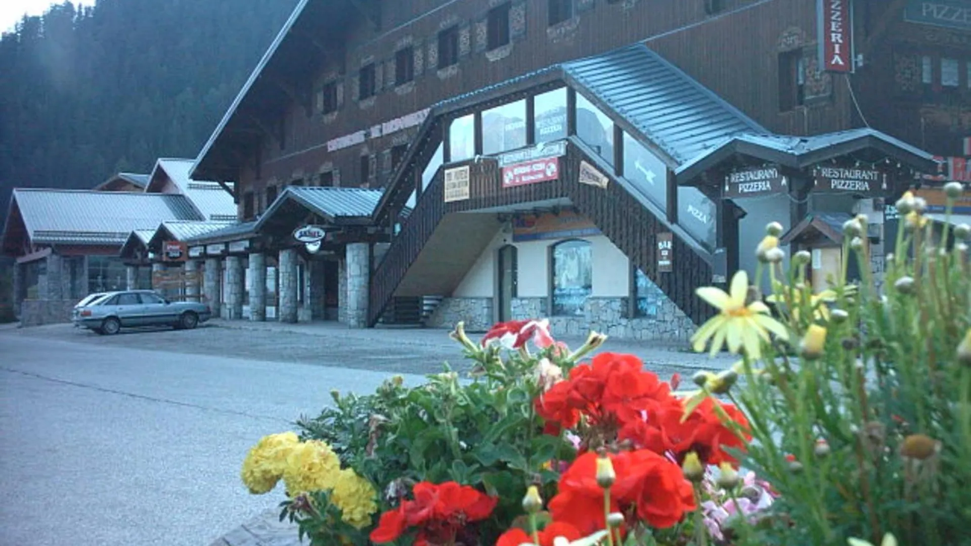 Apartment Charmant Studio Pour 2-3 Pers Avec Balcon A Valfrejus - Fr-1-265-236